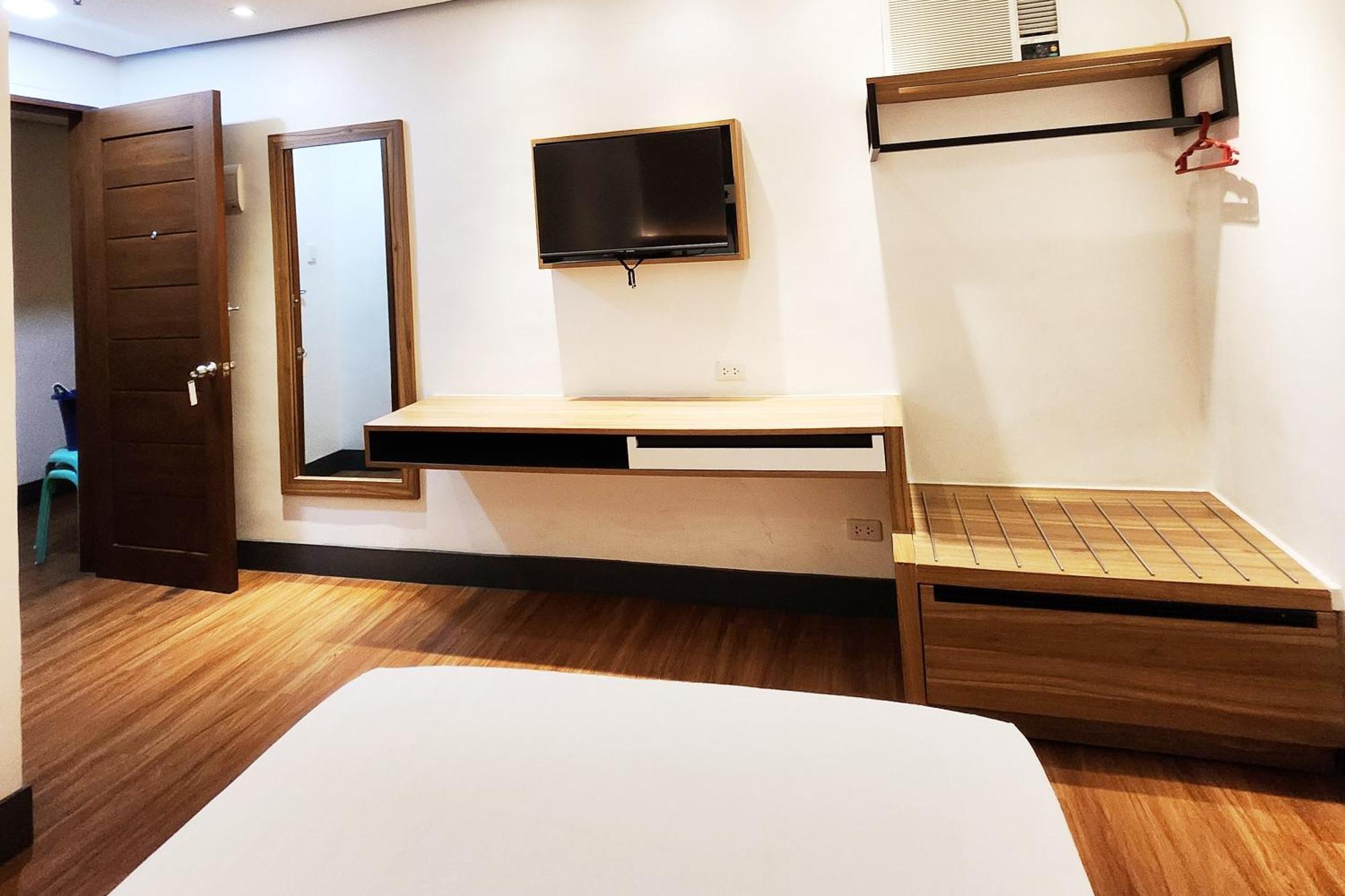 Boulevard Pension Hotel 宿务 外观 照片