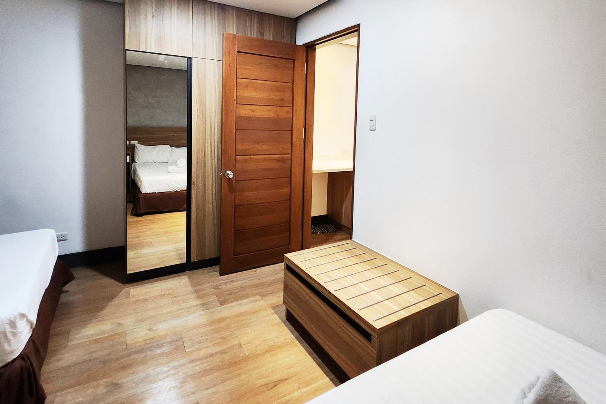 Boulevard Pension Hotel 宿务 外观 照片